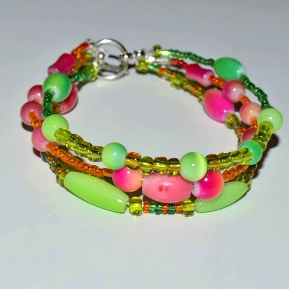 Beaded Multi-Red & Green Bracelet
